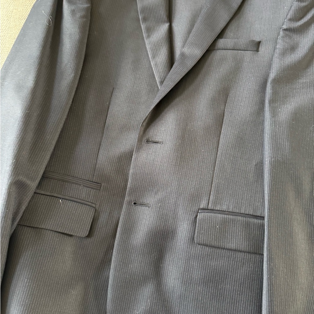 Express Photographer 38S Navy Blue Pinstripe Suit jacket and pant